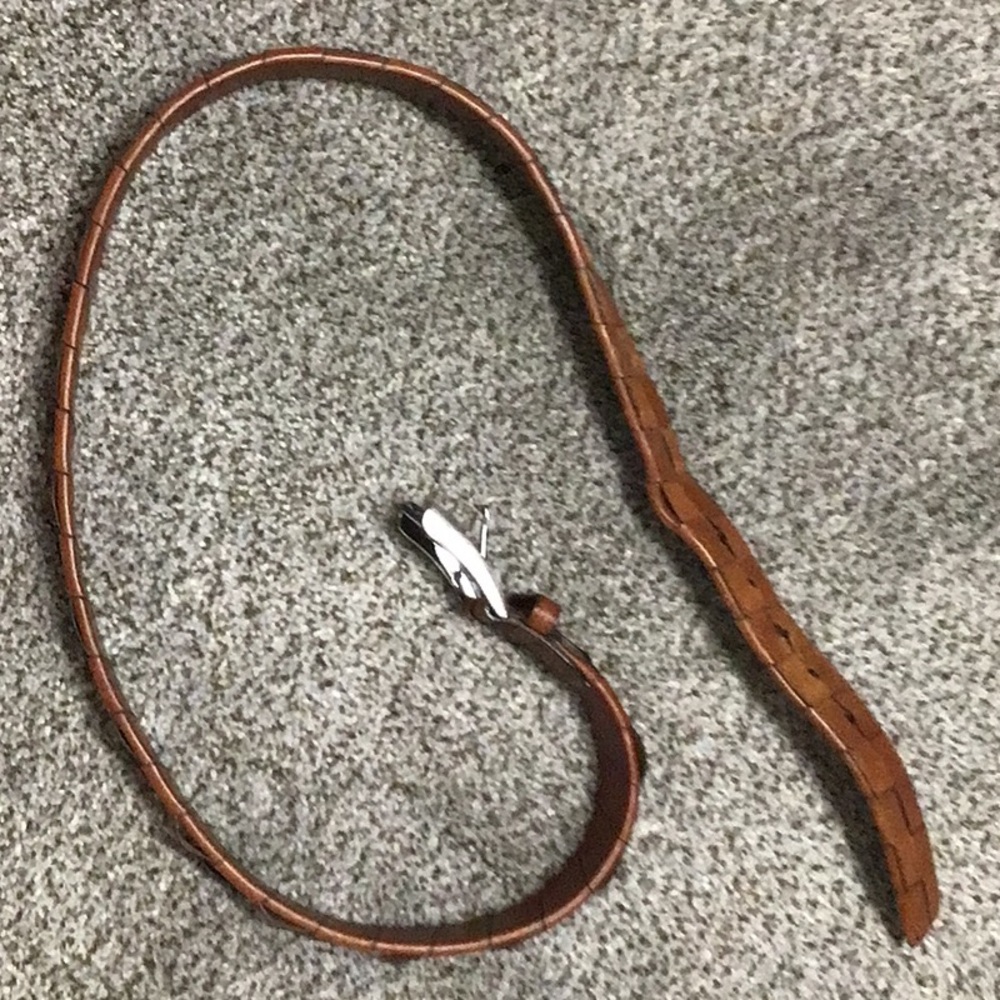 Tommy Bahamas woven belt. Made in Spain.  Medium brown leather - Picture 2 of 4
